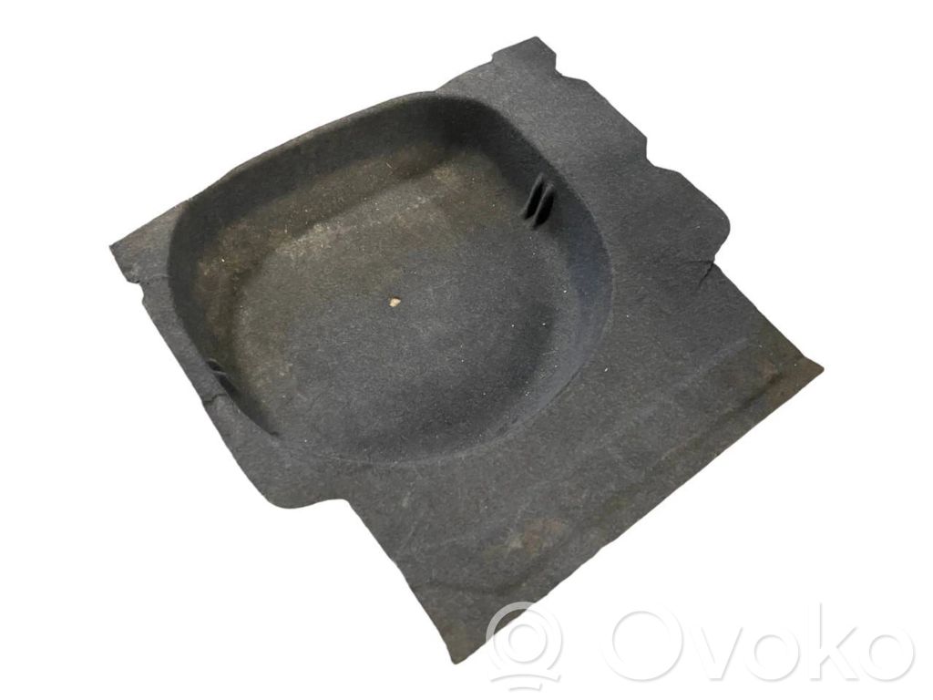 Bagāžnieka grīda / atslēgu komplekta turētājs