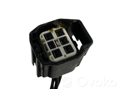 Динамик(и) в передней двери