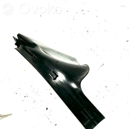 Aizmugurējā sliekšņa dekoratīvā apdare (iekšējā)