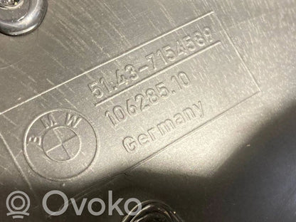 Kupejas aizmugures sānu apdares panelis