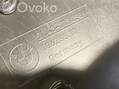 Kupejas aizmugures sānu apdares panelis