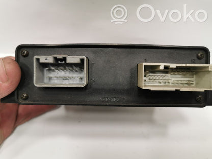 Rokas bremžu vadības modulis