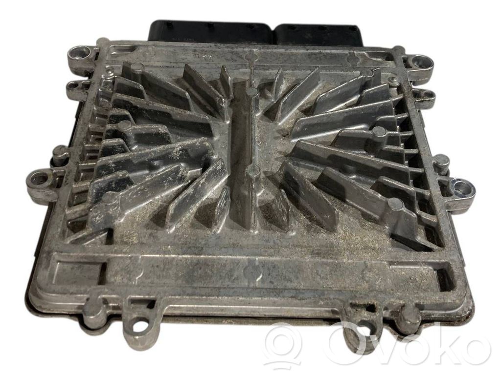 Dzinēja vadības bloks