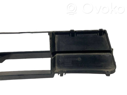 Lower grille (three-piece)