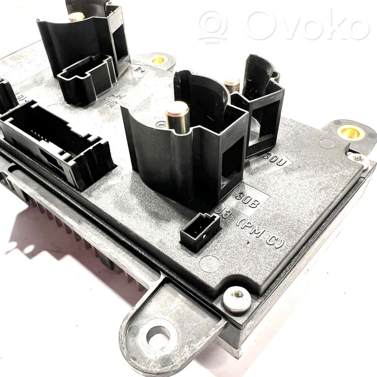 Barošanas vadības bloks