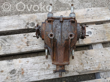 Aizmugurējais reduktors