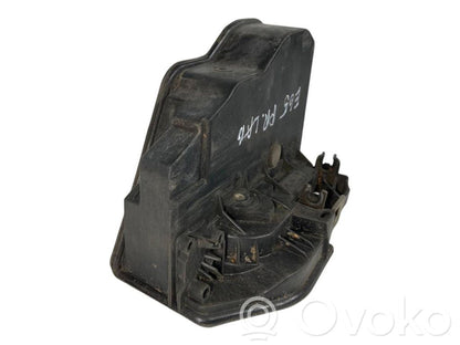 Priekšpusē slēdzene