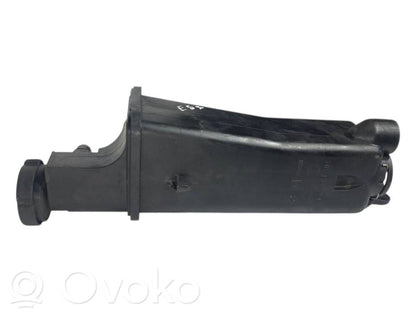 Dzesēšanas šķidruma izplešanās tvertne