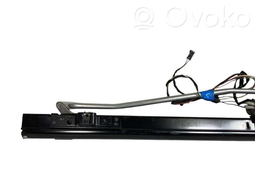 Electric rear window curtain