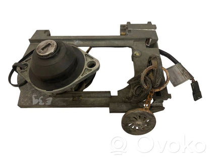 Holder/bracket for external opening handle at the front