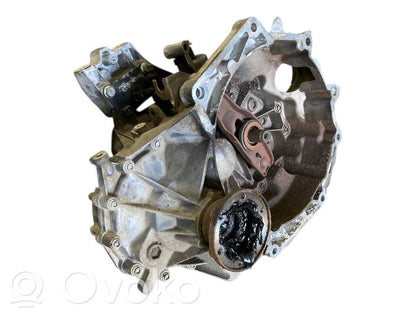 Mehāniska 5 ātrumu pārnesumkārba