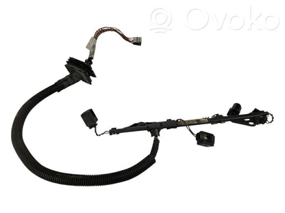 Fuel injector wires