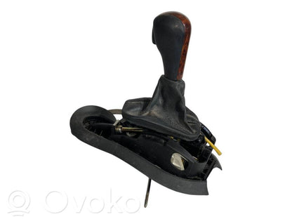 Switching mechanism (sliding mechanism)