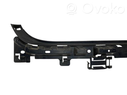 Rear bumper mounting bracket