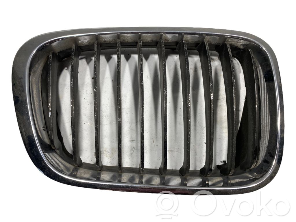 Top grille