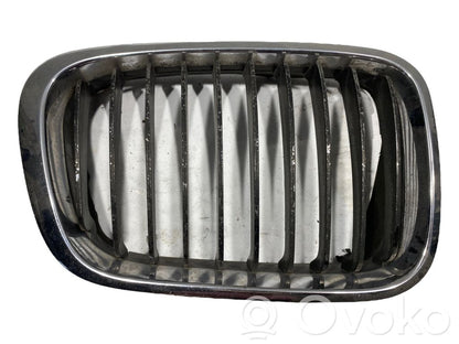 Top grille