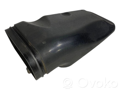 Air intake duct details