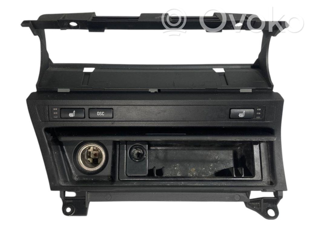 Пепельница (передняя)