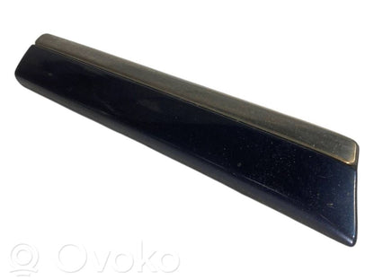 Декоративная накладка на крыло (молдинг)