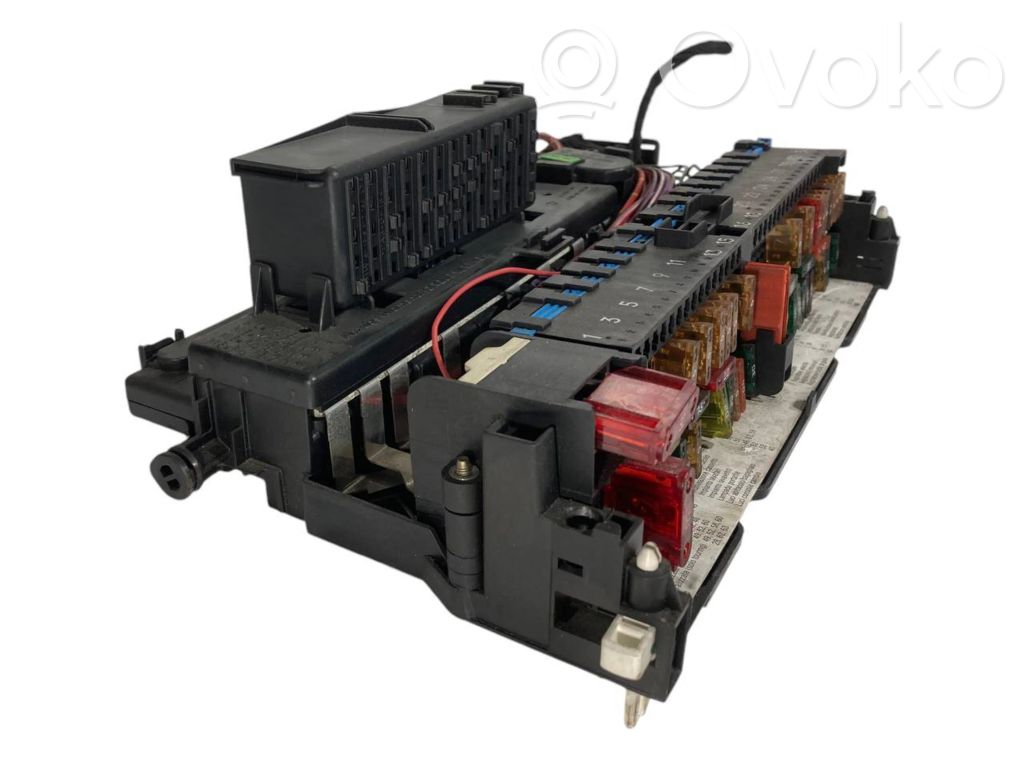 Блок предохранителей