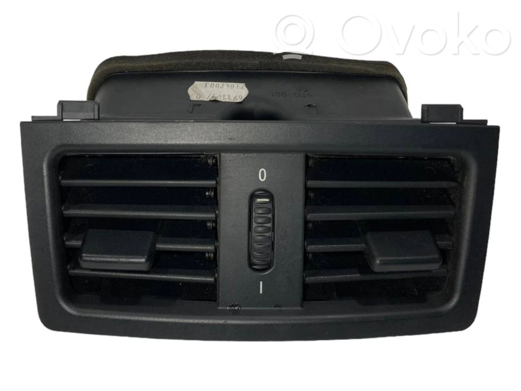 Aizmugurējā gaisa - ventilācijas reste