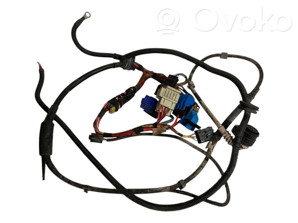 Dzinēja vadu instalācija