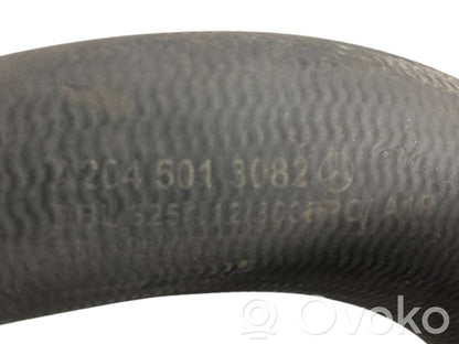 Caurulīte (-es) / šļūtene (-es)