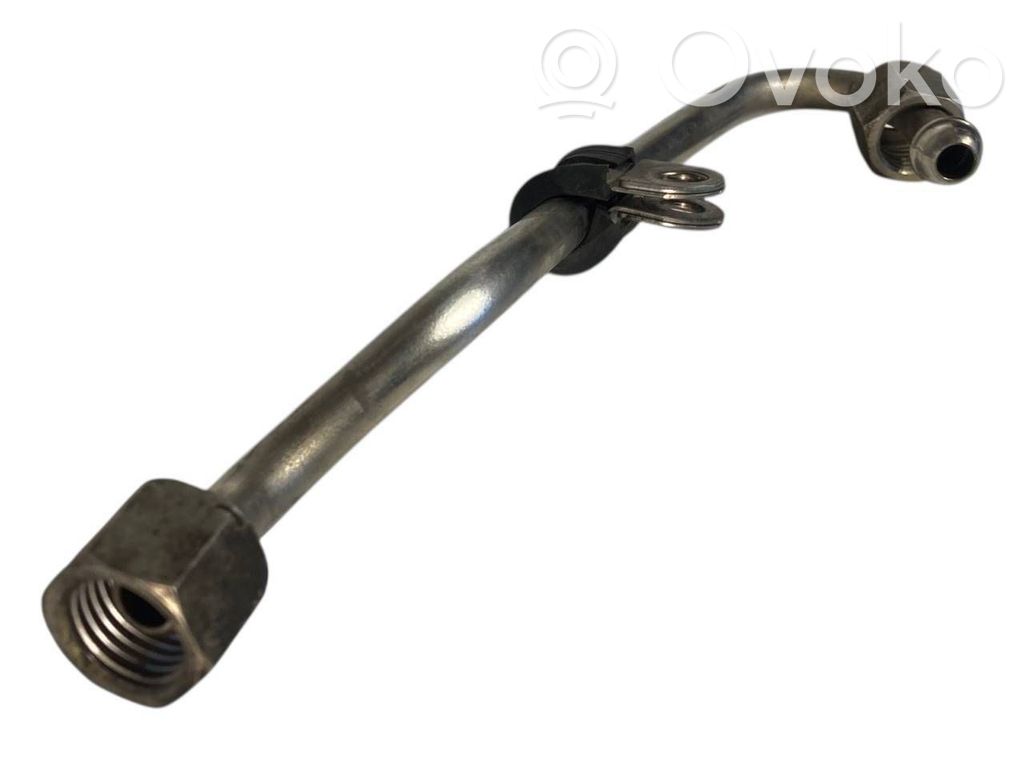 Caurule (-es) / šļūtene (-es)