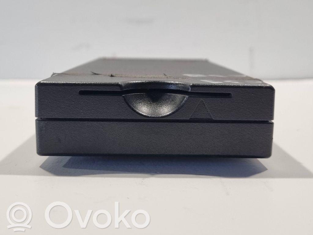 Tālruņa vadības bloks