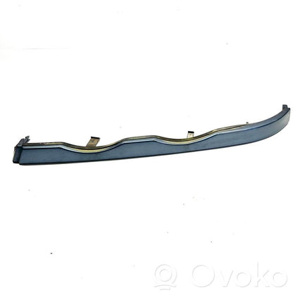 Priekšējā luktura dekoratīvā apdare