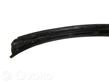 Stikla tīrītāja slotiņas