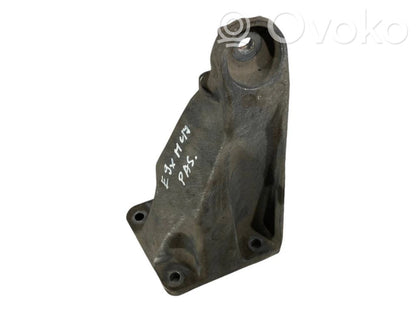 Dzinēja nostiprināšanas stiprinājums-kronšteins