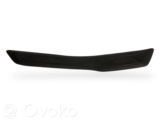 Aizmugurējā sliekšņa dekoratīvā apdare (iekšējā)