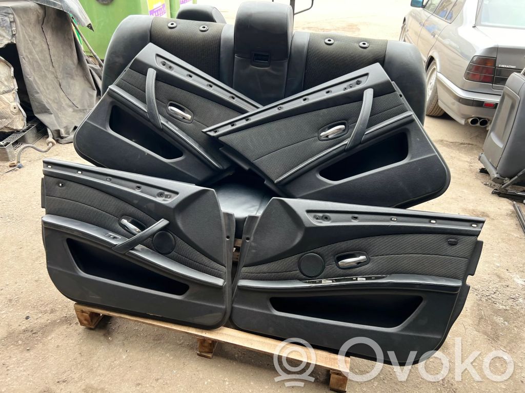 Комплект сидений