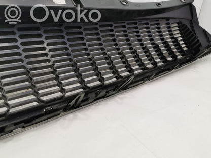 Priekšējais režģis