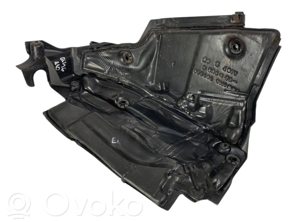 Dzinēja pārsegs (dekoratīva apdare)