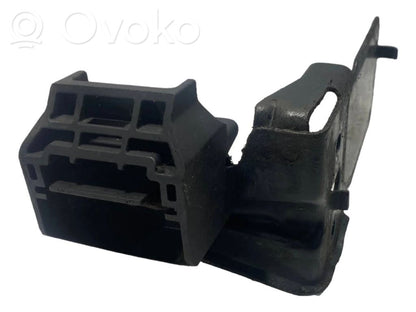 Radiatora (-u) turētājs / kronšteins