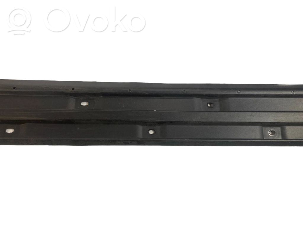 Side underbody protection