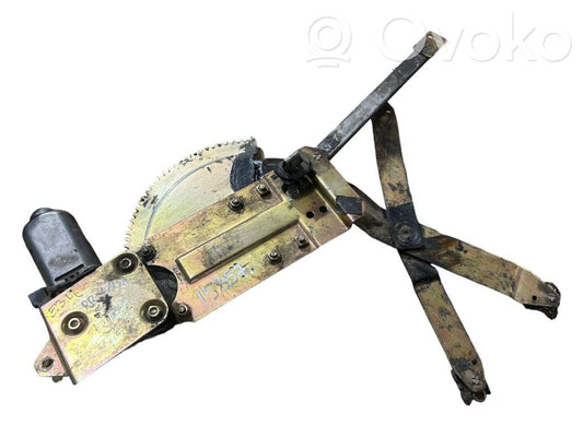 Elektriskais loga pacelšanas mehānisms bez motoriņa