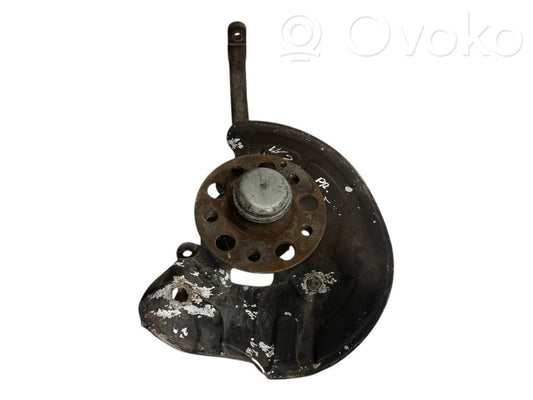 Priekšējā riteņa rumbas vārpstas šarnīrs (stupica, capfa)