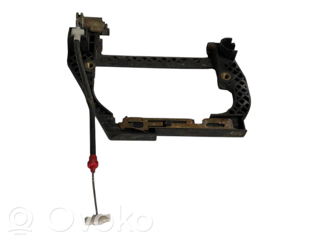 Aizmugurē turētājs / kronšteins ārējam atvēršanas rokturim