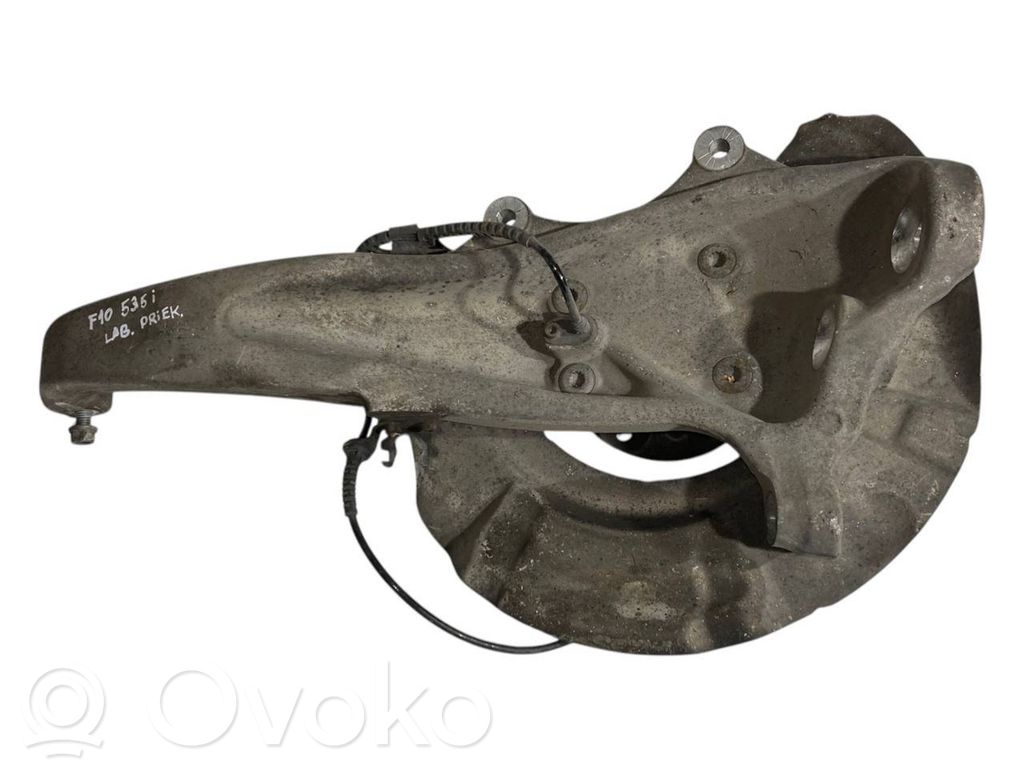 Priekšējā riteņa rumbas vārpstas šarnīrs (stupica, capfa)