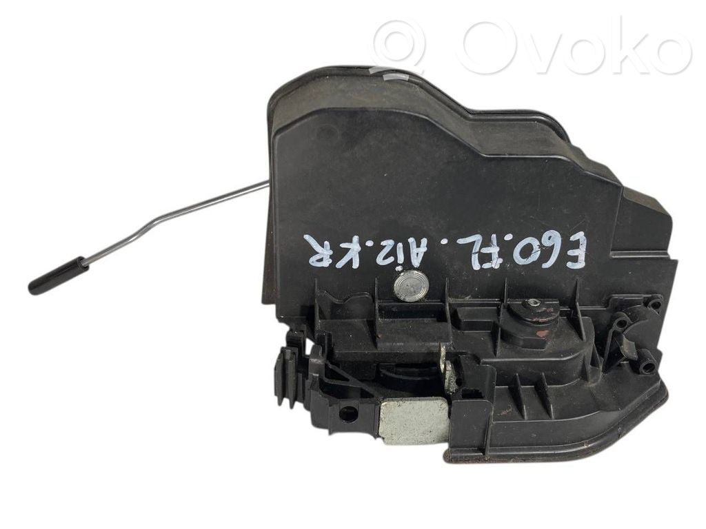 Aizmugurē slēdzene