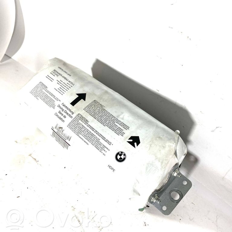 Подушка безопасности пассажира