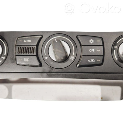 Air conditioning / climate control / interior heating control unit (in the passenger compartment)