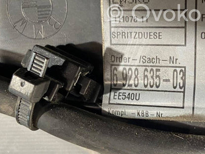 Stikla tīrītāja slotiņas