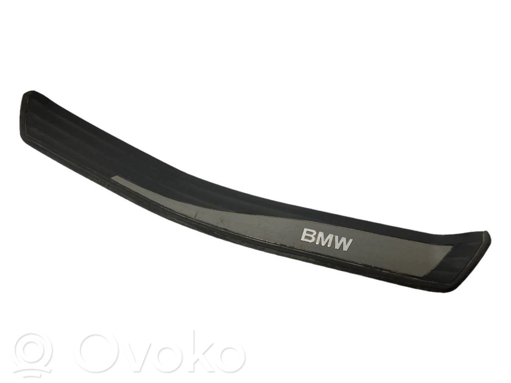 Aizmugurējā sliekšņa dekoratīvā apdare (iekšējā)