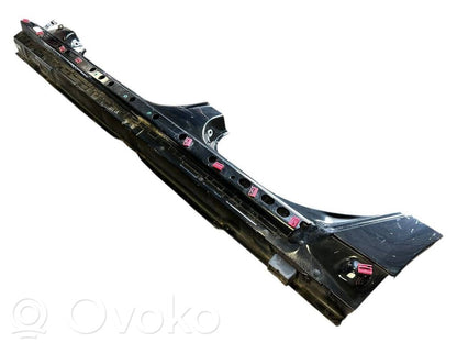 Sliekšņa daļa