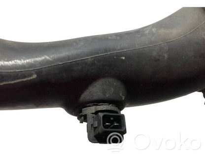 Шланг(и)/труба(ы) интеркулера