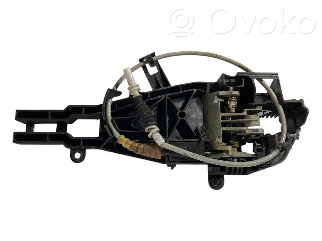 Aizmugurē turētājs / kronšteins ārējam atvēršanas rokturim